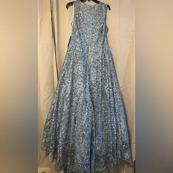 Mac Duggal 20112 NWOT Beaded Lace Overskirt Dress - Picture 5 of 8